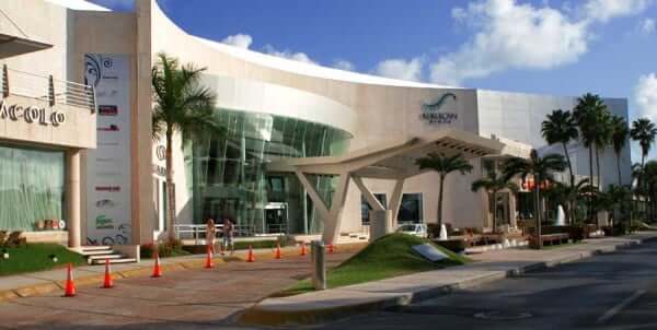 Información sobre el Shopping Plaza Kukulcan en Cancún