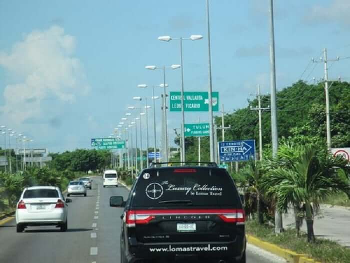 Transportes en la Avenida Tulum en Cancún