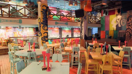 Estructura de la discoteca y bar Señor Frog's en Cancún