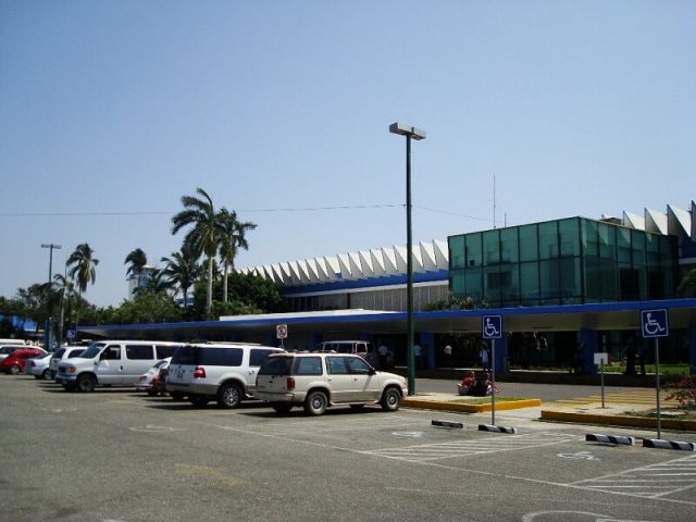 Como llegar del aeropuerto de Acapulco al centro