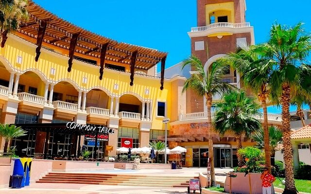 Centro comercial Puerto Paraiso Mall en Los Cabos